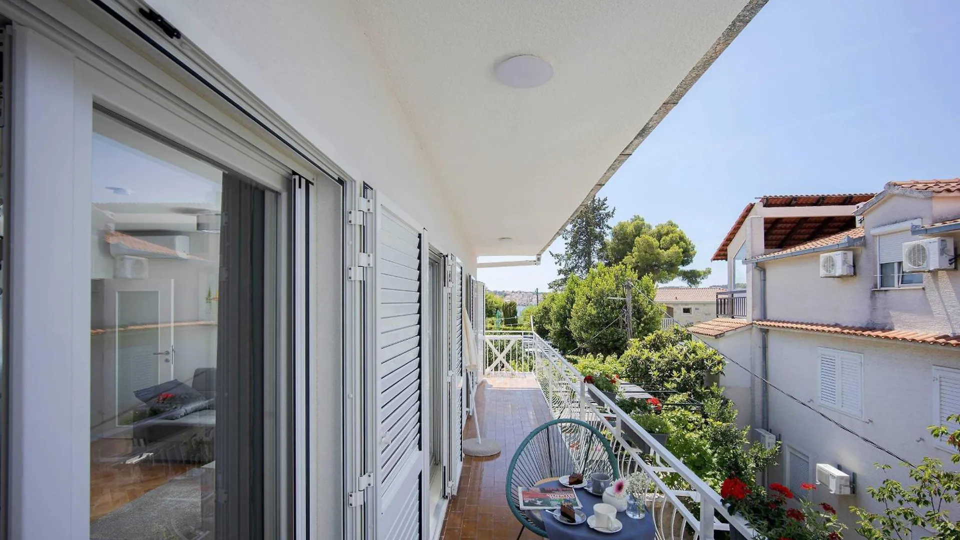 Elegant Tranquil Okrug Gornji Apartments Traù